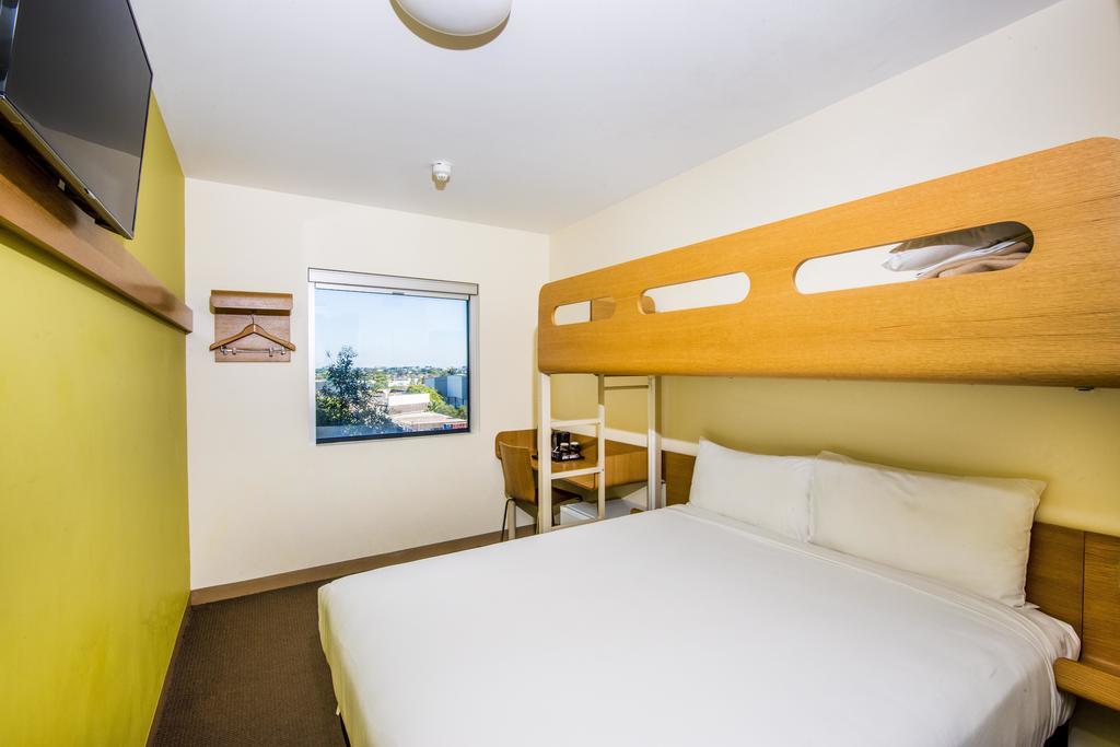 Ibis Budget Sydney Olympic Park Exterior photo